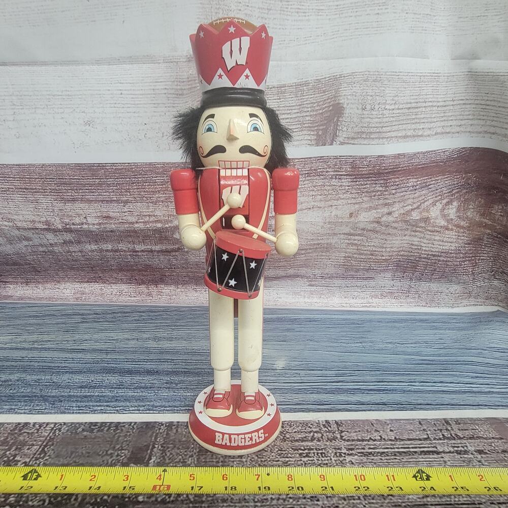 Forever Collectibles 14" Wisconsin badgers football Nutcracker red/white